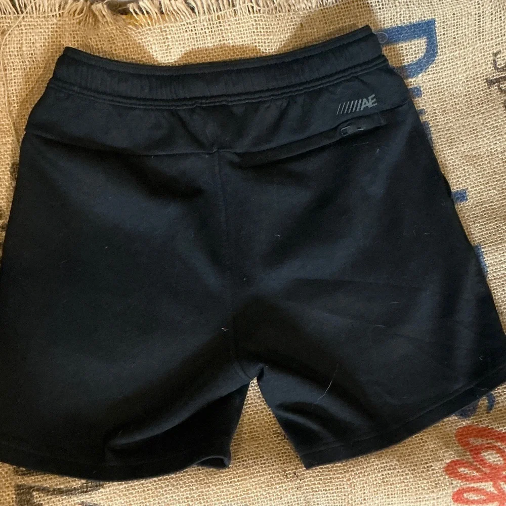 American Eagle Outfitters Black Athletic Shorts Size Small 5in inseam - Picture 2 of 3